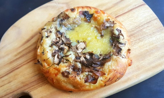 Pizzetta – Mushroom & Garlic